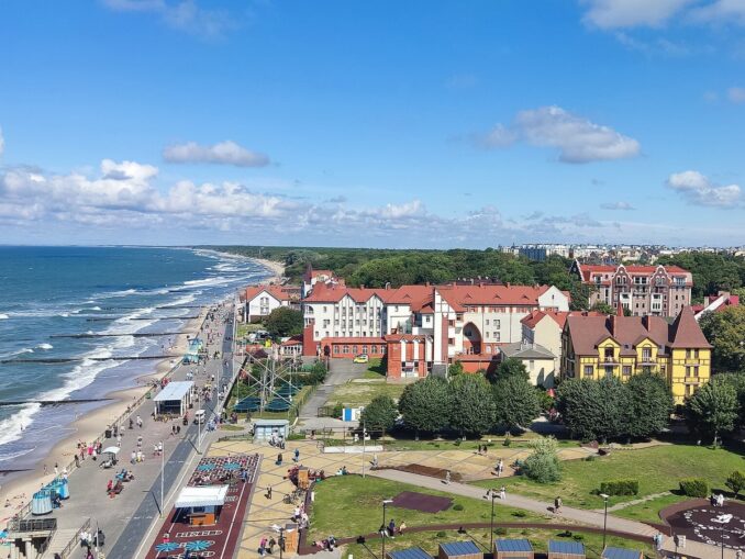 В Зеленоградске нельзя не посетить набережную и пляжи