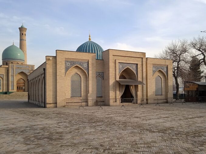 Hazrati Imam in Tashkent in January should be seen first