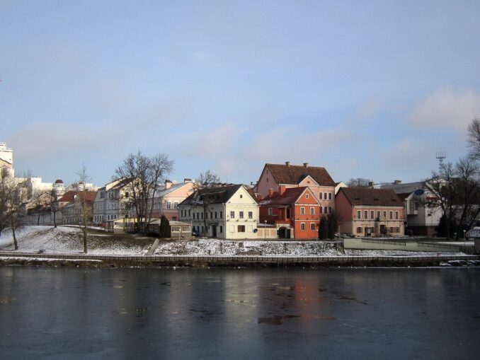 В Минске зимой стоит посетить Троицкое предместье
