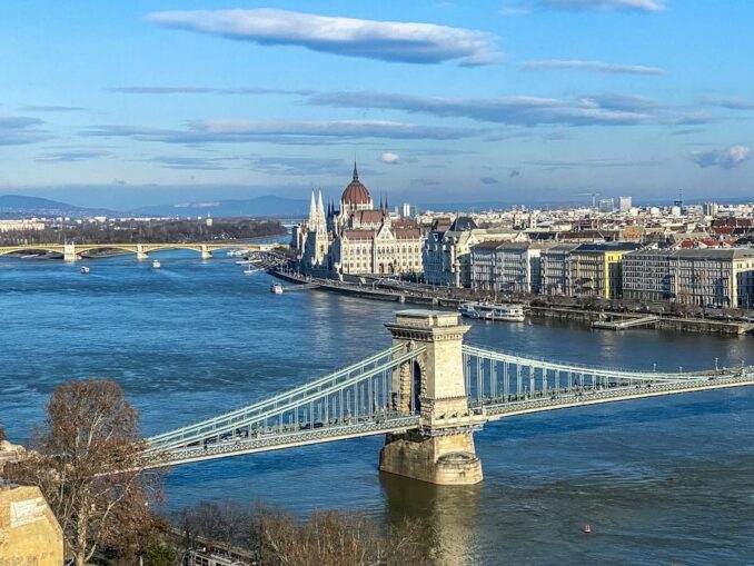 В феврале в Будапешт стоит ехать на экскурсии