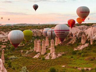 Долина Любви - первое, что нужно посмотреть в Каппадокии туристу