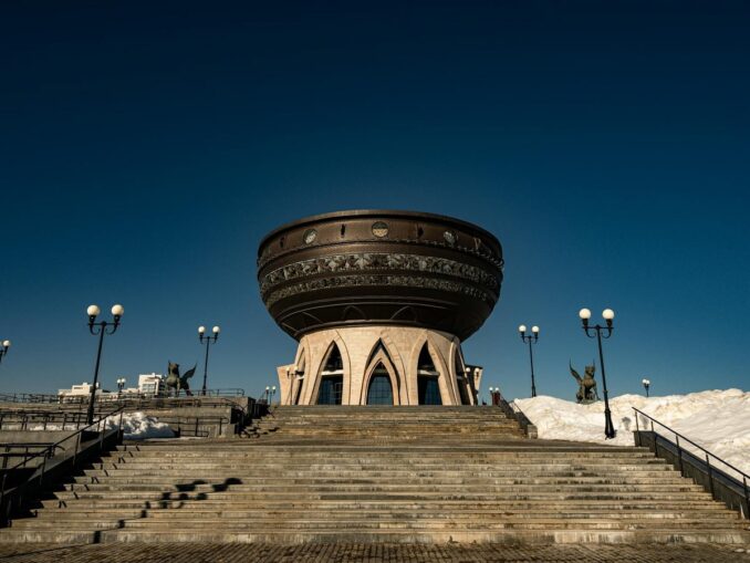 Казань в конце зимы, фото @Andrei Zhukov/pexels.com Температура воздуха в Казани зимой опускается до -30 градусов Цельсия