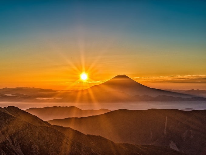 Гору Фудзи в первую очередь нужно посмотреть туристу в Японии