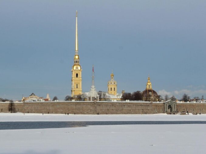Куда сходить и съездить в Питере в феврале