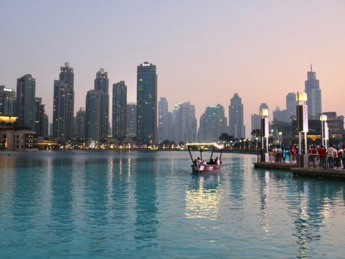 В ОАЭ в марте стоит посмотреть вечерний Дубай