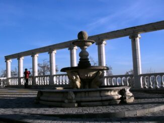 Колоннада - в Пятигорск в марте стоит ехать на отдых и лечение