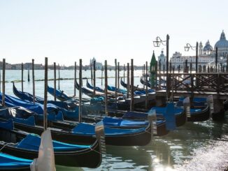 Гондолы на рейде - в Венецию в марте стоит ехать на экскурсии!