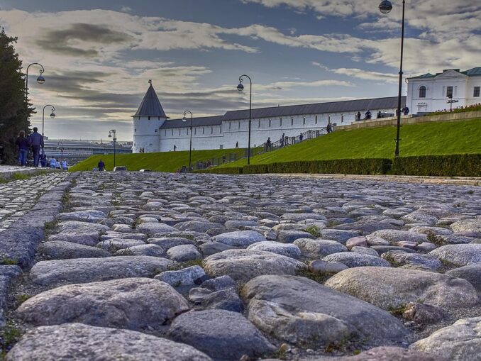 В Казань в апреле стоит ехать на экскурсии!