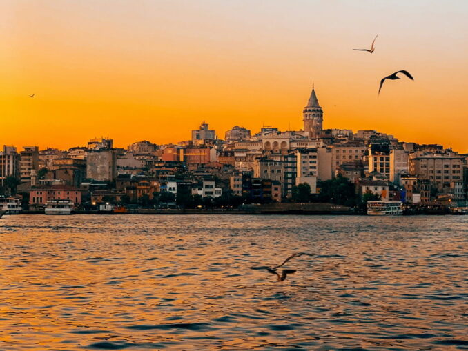 Sunset on the Bosphorus - even at night the air temperature in Istanbul in May does not drop below +10 degrees Celsius