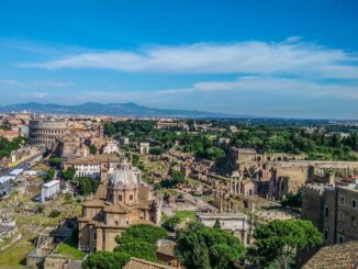 В Рим в апреле стоит ехать на экскурсии тепло и солнечно