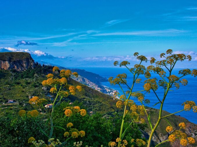 Море - в апреле на Сицилию стоит ехать на экскурсии и отдых на море