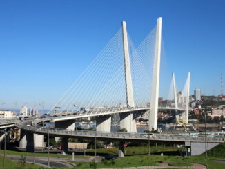 Мост "Золотые ворота" - во Владивосток в мае стоит ехать на отдых!