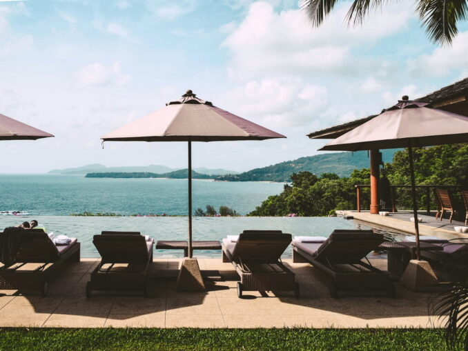 Пхукет в мае - стоит ли ехать на отдых?