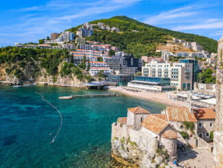 Будва - в июне в Черногорию стоит ехать на пляжный отдых