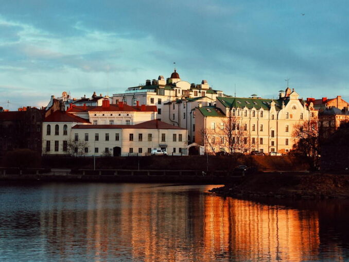 Старый город - первое, что нужно посмотреть в Выборге туристу