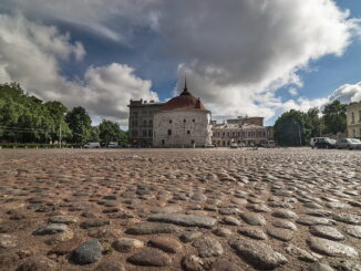 Добраться до Выборга из Санкт-Петербурга быстрее всего на поезде