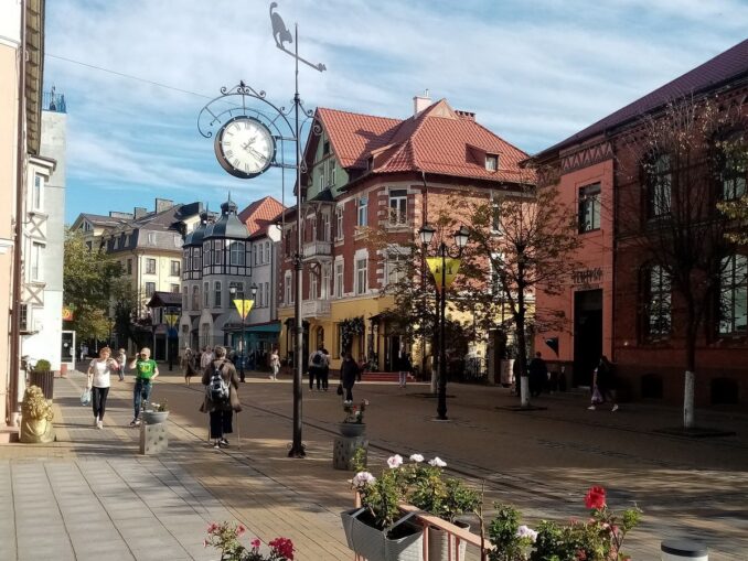 Resort prospect - in early October Zelenogradsk you can walk in a T -shirt