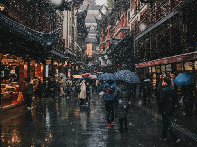 It may snow in Shanghai in the middle of winter