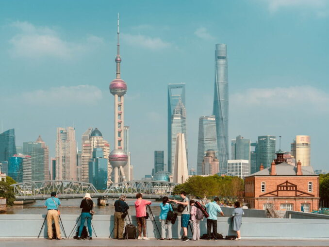 Shanghai, China, photo unsplash.com/@jerryzhanggg Shanghai