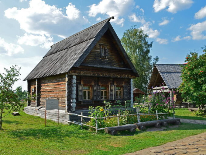 Деревенская изба - в России развивается избинг