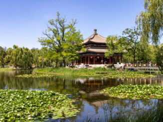 В Пекине в июне может быть очень жарко