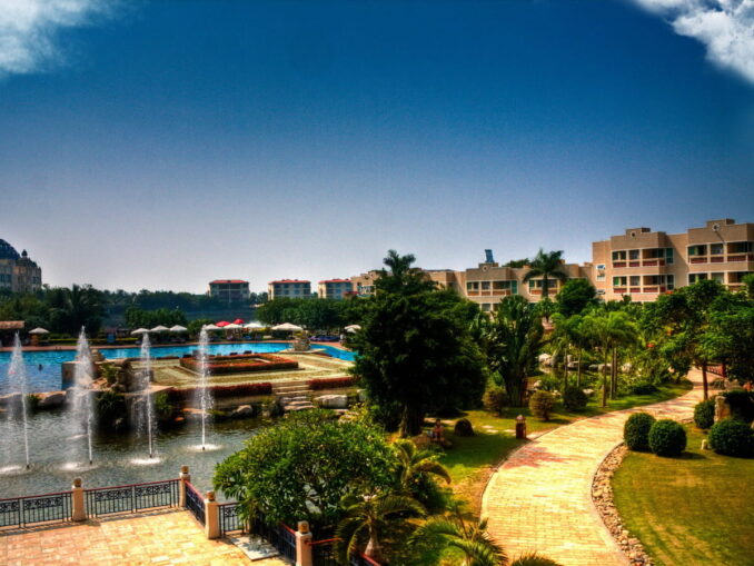 Sanya - the air temperature in Hainan in August will leave the range of +30-36 degrees Celsius